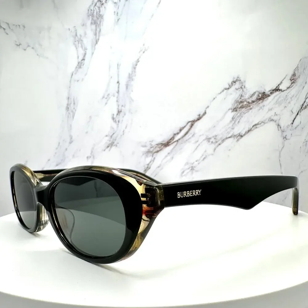 New Burberry Sunglasses Black Vintage Check Oval Gold Logo Womens New BURBERRY